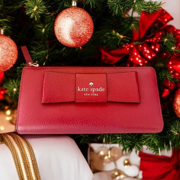 Kate Spade Matthews Street Nisha Red Bow Wallet Perfect for Holidays - Picture 1 of 15